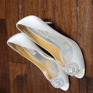 Formal pumps. Badgley Mishka. Size 8. Worn once for wedding.